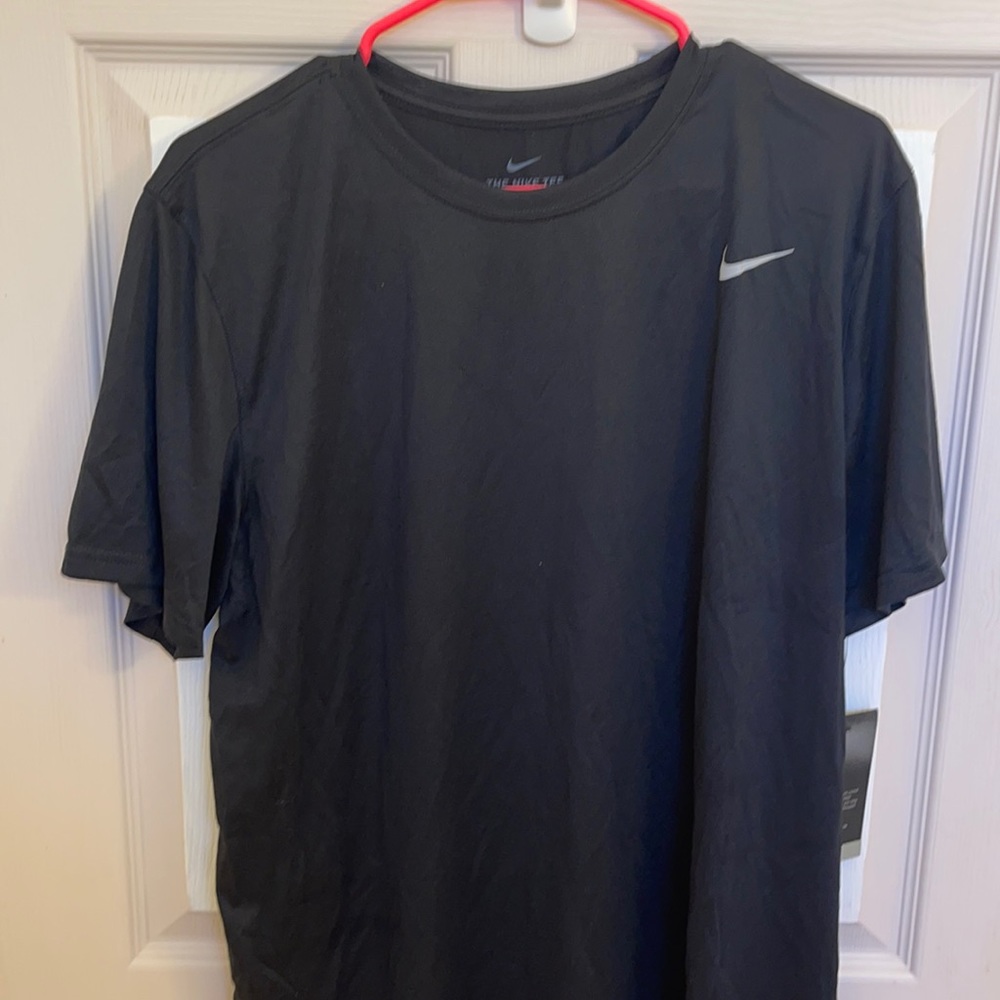 Men’s Nike Large Dri fit Shirt